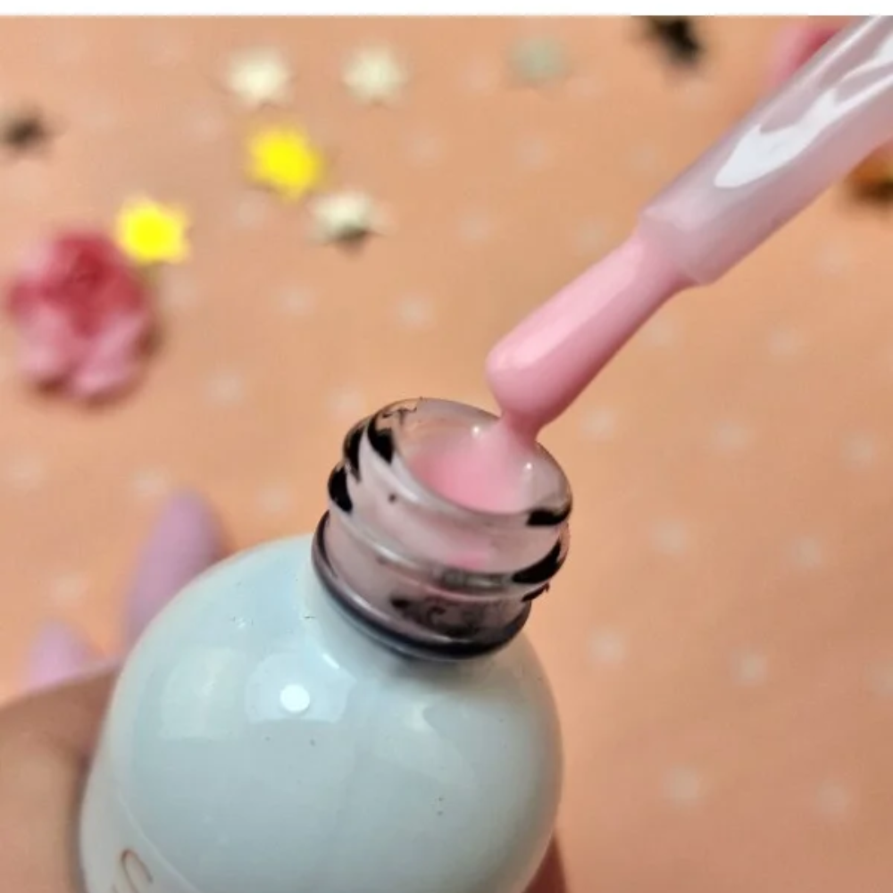 Base Luxury Smoothie Autonivelante Saute Nails 8ml .