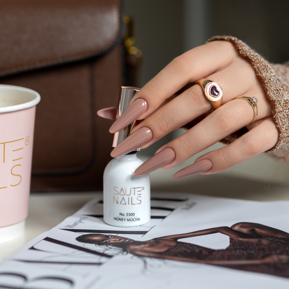 Mocha Essence esmaltes semipermanentes Saute Nails 4x8ml.