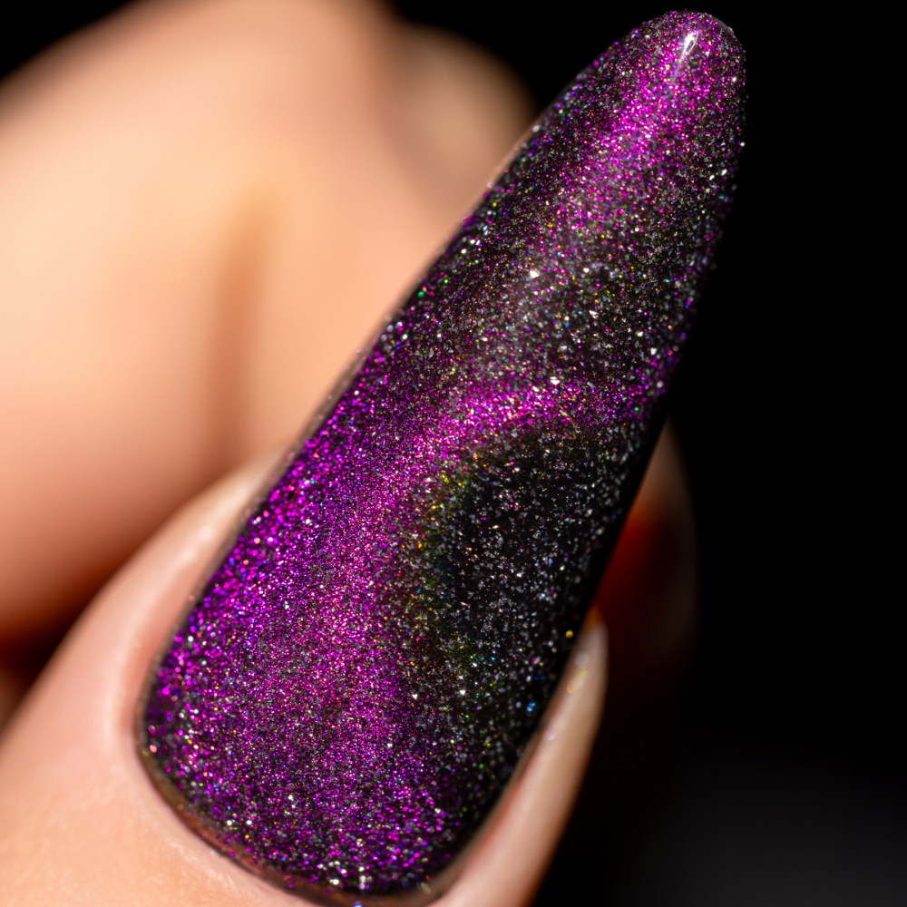 Cat Eye Effect esmaltes semipermanentes Saute Nails 4x8ml.