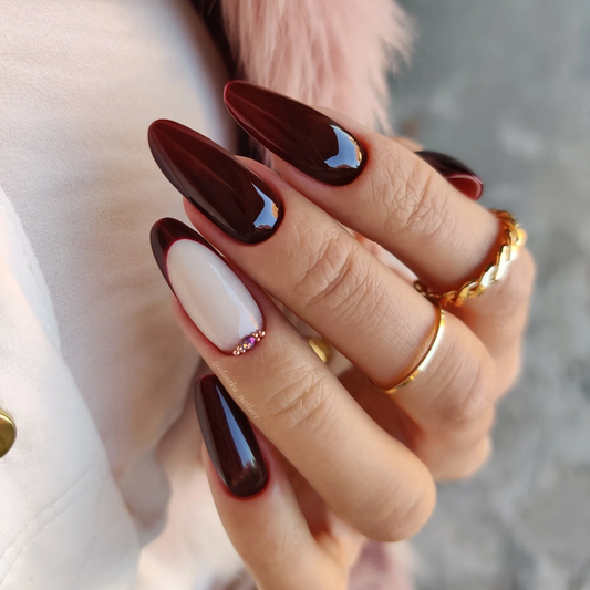 Mulled Wine Esmalte Semipermanente Saute Nails 8ml.