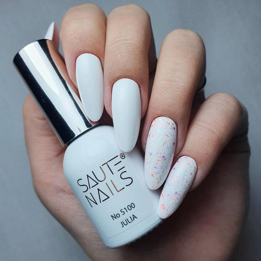 Julia Esmalte Semipermanente Saute Nails 8ml.