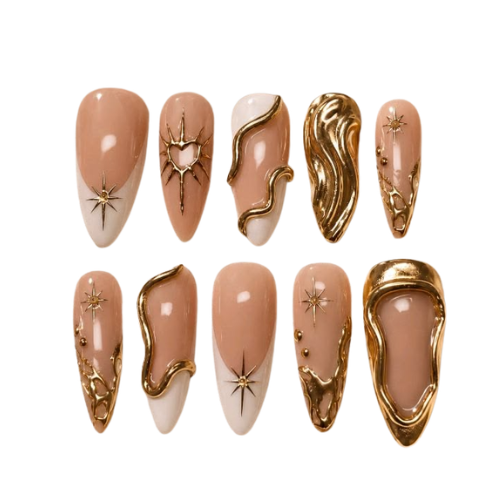 Muestrario de uñas con decoraciones 3d con el gel dorado