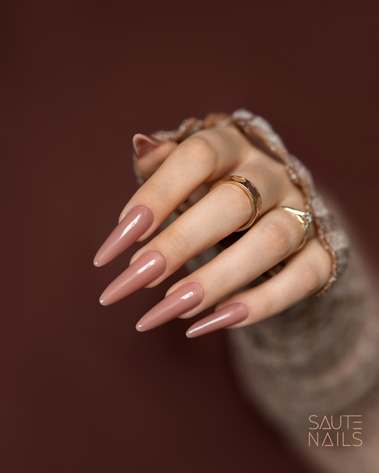 Oat Mocha Esmalte Semipermanente Saute Nails 8ml.