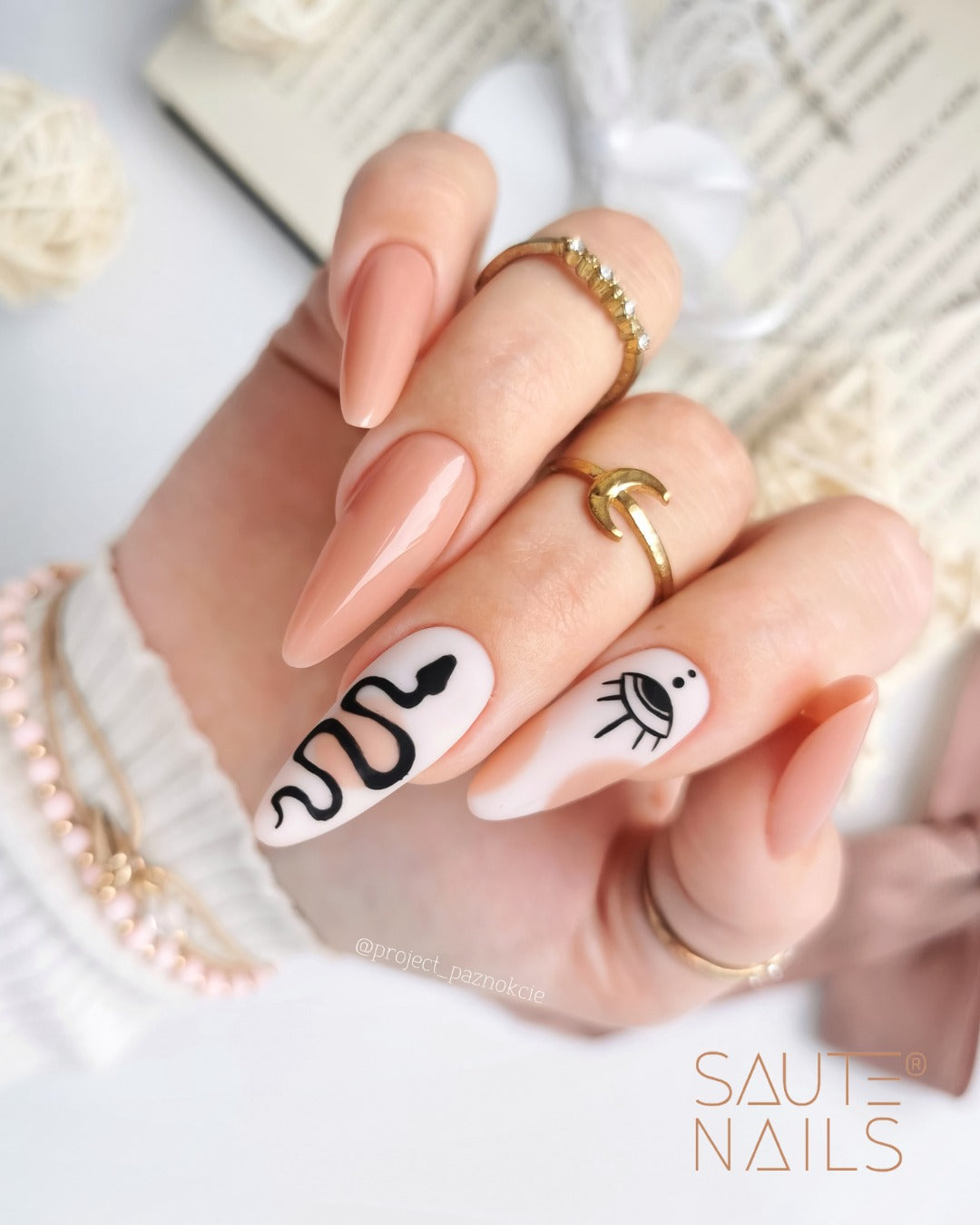 Smooth Esmalte Semipermanente Saute Nails 8ml.